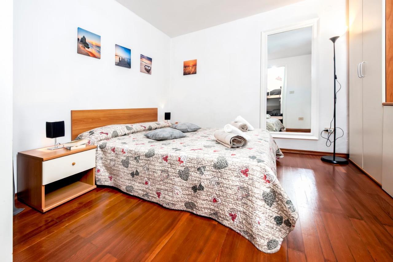 Havana - Apartment With Sea View โรวีน ภายนอก รูปภาพ